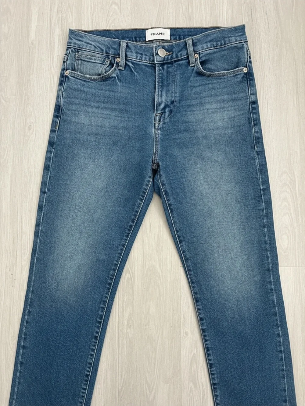 Frame Le High Straight Jeans